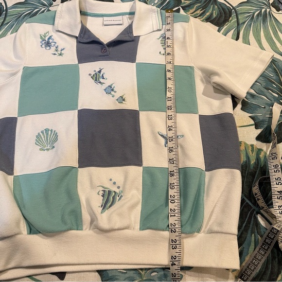 Vintage Alfred Dunner Nautical Tropical Hibiscus Fish Seahorse Embroidered Top - Picture 15 of 16